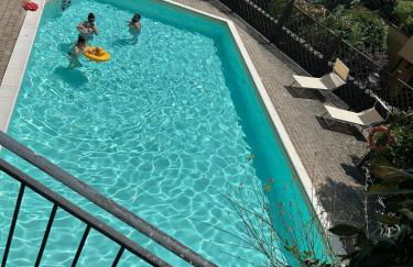 Trilocale con piscina - Foto 12