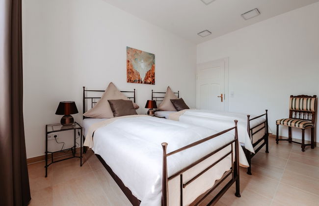 First Wohnen GmbH - Foto 5