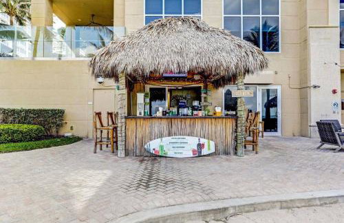 2B Beachfront condo! Pool! Games! 15 mins to PBI! - Foto 17