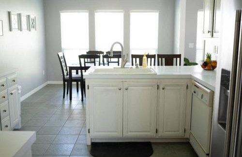 Walking distance to Coler MTN Bike - 3BR 2BA - Foto 26