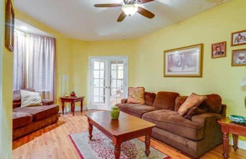 Spacious Lakefront Apt with Deck in Fayetteville! - Foto 14
