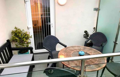 Great location very spacious. Sea and castle view - Foto 19