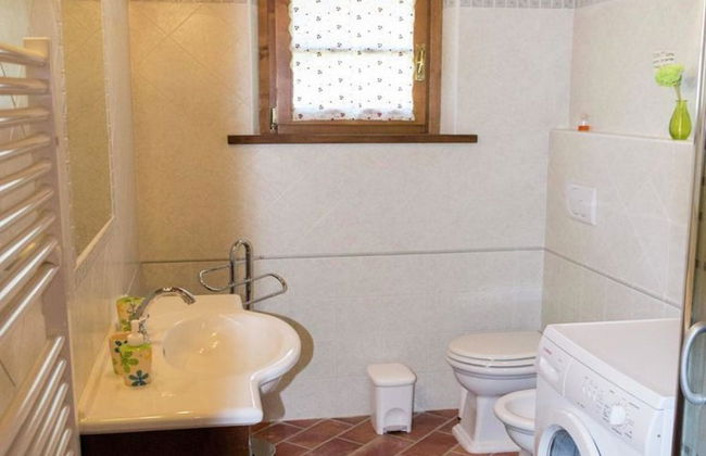 Villa with Private Pool near Cortona in Calm Countryside & Hilly Landscape - Foto 5