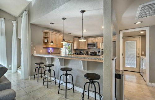 Near Golf! Snowbird Poolside Escape in Scottsdale - Foto 10