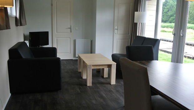 Chalet With 2 Bathrooms and a Boat, Near Giethoorn - Photo 5