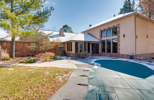 Private Pool and Game Room Upscale Home in Vinita - Foto 3