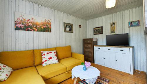 2 Bedroom Cozy Home In Konjscina - Photo 5