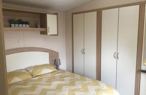 Towyn six berth en suite caravan - Foto 5