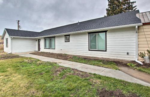 Cozy and Chic Abode about 11 Mi to Bloomington Lake - Foto 27