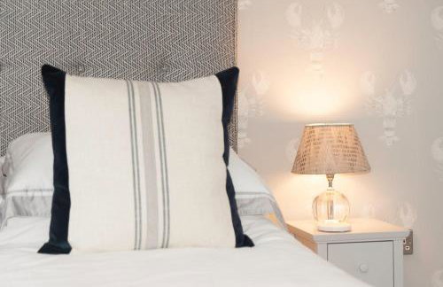 Ultimate Coastal Luxury - 5 Bed, Spacious, Parking, Hot Tub - Foto 38