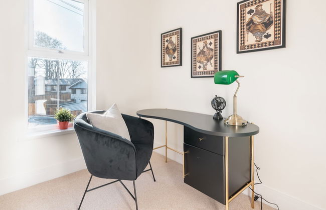 Kensington Place - 4 Bedroom Home w Free Parking - Photo 59