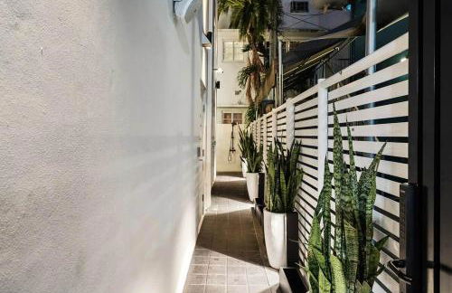 Versace Mansion Neighbor (Floor 1) Sleeps 9 - Foto 45