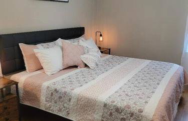 Houndstooth Hideaway 3BR 2BA Home 3mi to UA Campus - Foto 3