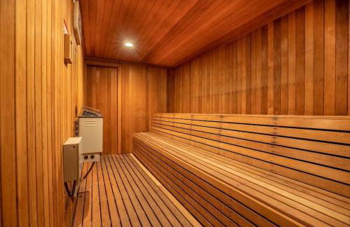 Townhouse Art Gallery in Mammoth's Best Location - Photo 43