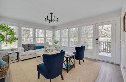 Cozy Fully-Renovated 2 BRM 2 Bath Near North Hills - Foto 6