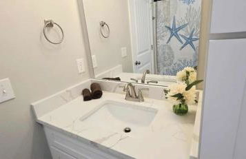 A Stylish Newly Modern Duplex Near Downtown Pensacola - Foto 10