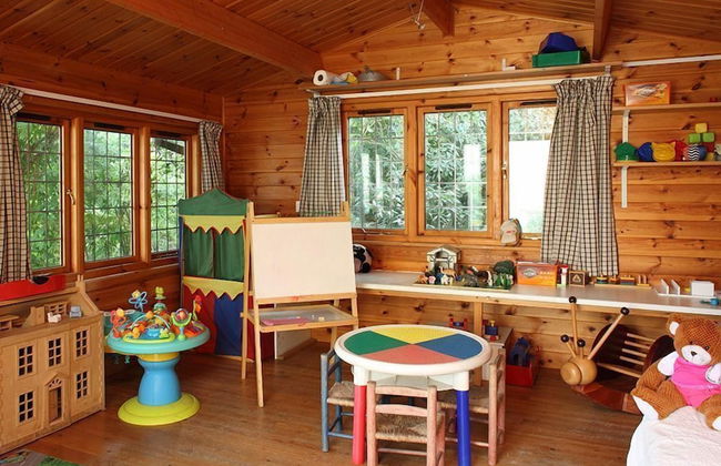 Epsom Cottage - Photo 14