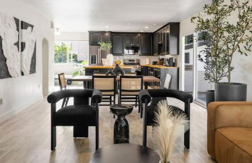 2-Story Sanctuary - Spacious Hot Tub - Billiards - Foto 40