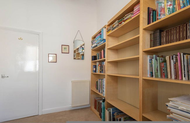 Host Stay Chatsworth Court Apartment - Photo 16