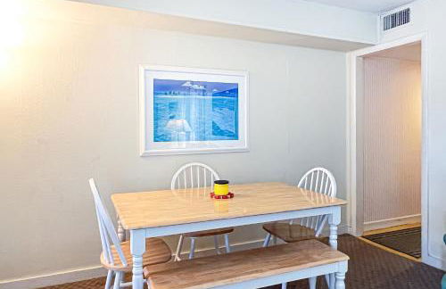 Sunspot Condo --- 2 McKinley Ave, Unit 103 - Photo 4