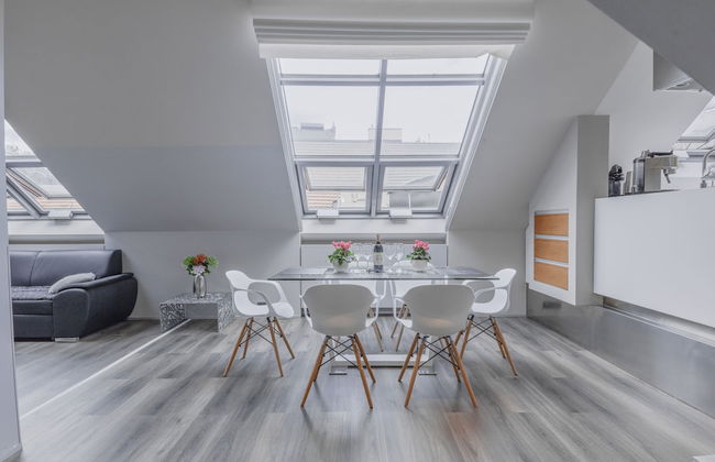 Luxury Apartment in Centre - Photo 9