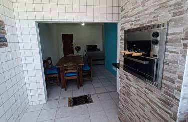 Novidade na Enseada Azul! Apto com churrasqueira, área gourmet e Ar condicionado a 150m da praia - Foto 3