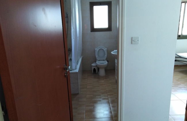 Lovely 7 Bedroom Villa !! - Photo 34