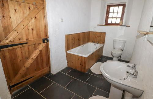 Panteurig Cottage - Photo 16