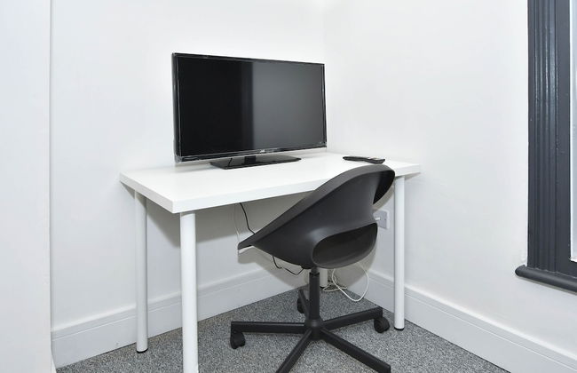 Townhouse @ 202 Walthall Street Crewe - Photo 23