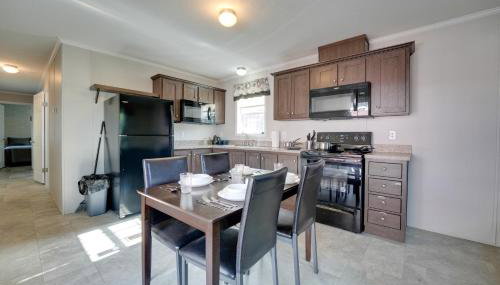 Cassopolis Cabin with On-Site Fishing Pier! - Foto 3