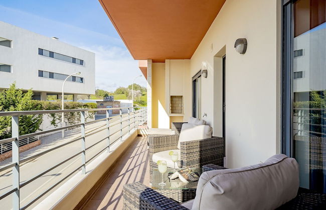 Lagos Central 1 With Pool by Homing - Foto 9