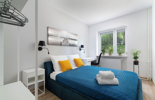 EASY RENT Apartments- KOSMOS - Photo 1