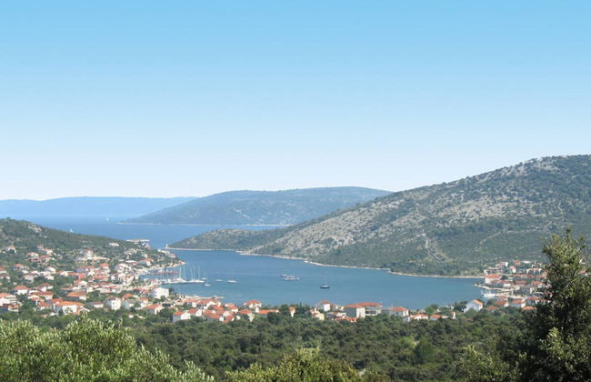 Sea-view Apartments With Pool, Terrace, and Outdoor Lounge in Scenic Čiovo Island - Foto 31