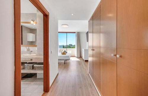 Villa Serena Marbella - Luxury villa with pool & sea views - Photo 23