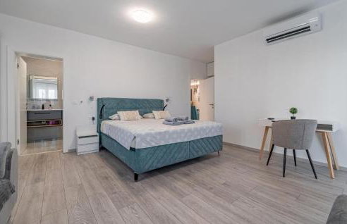 5 Bedroom Nice Home In Vidulini - Photo 33