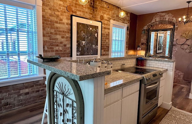 Bisbee Brownstone Suites - Photo 35