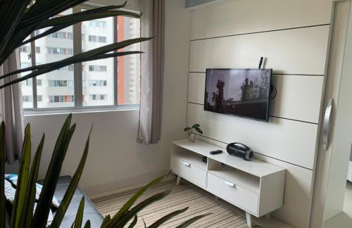 1103- Apartamento Encantador, amplo e decorado, mobiliario moderno, cozinha completa com utensílios , Excelente vista da cidade e localização privelegiada no bairro Bigorrilho - Photo 35