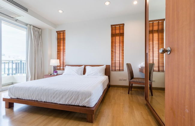 Bangkok Patio - Photo 19