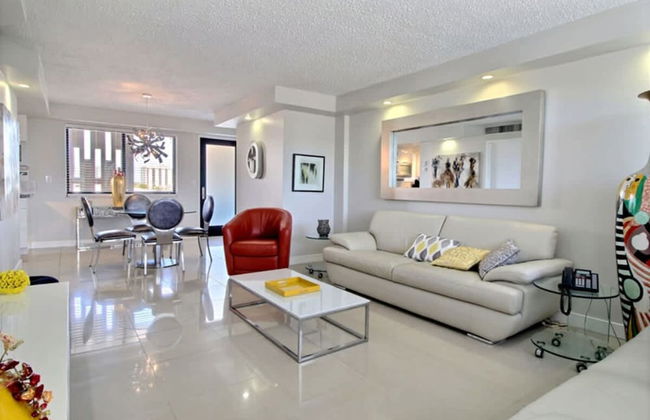 Golden Isles 509 in Hallandale Beach - Foto 2