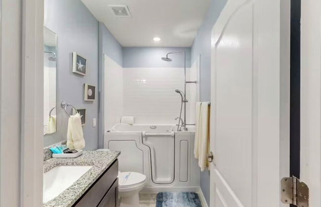 Coastal Haven Retreat - Photo 16