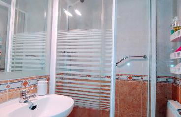 Friends&Family - Photo 30