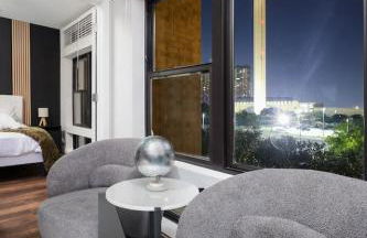 1BR Escape w Pool&Parking, Near Rvrwlk & Conv Ctr - Foto 11