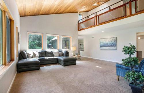 Smitten in da Mitten - 18 acres, Arcades, High Spd Web, Hot Tub, Pond! - Foto 45