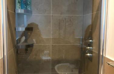 Studio-1-Staines/Heathrow/London-own entrance - Foto 14