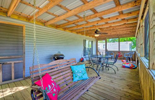 Cozy Hardin Retreat with Lake Kentucky View! - Foto 2