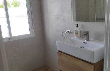 LA CASITA DE ISABEL, casa rural con patio privado en Montecorto, cerca de Ronda y Grazalema - Foto 13