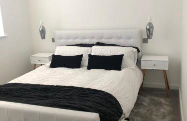 Contemporary 2 bedroom eco home with a twist - Photo 11