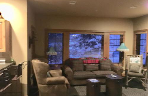 Boyne Mountain Creekside Condo - Foto 19