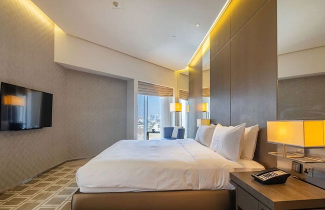 Modern 1BR Near Dubai Frame With City Views - Photo 9