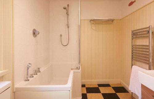 Whitby 3 Bed Coastal Stay, Scoresby Cottage - Foto 18